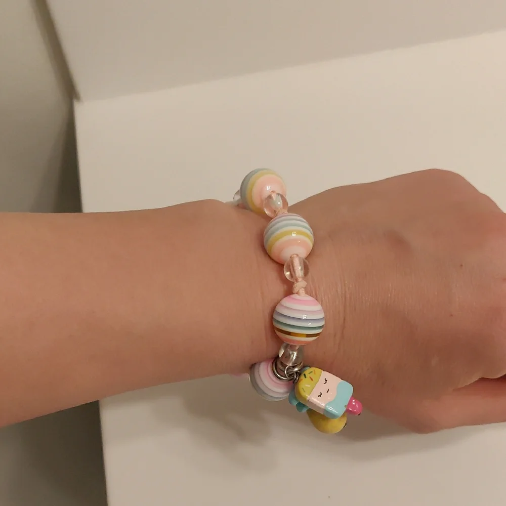 Gymboree girls Colorful Beaded Bracelet with 2 cute Charms